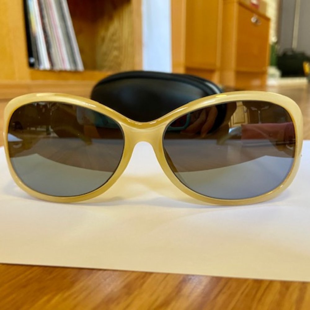 Italy Design sunglasses NEW